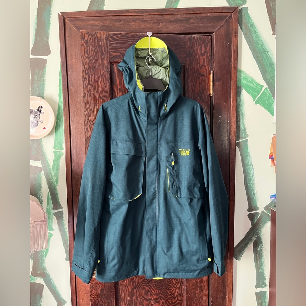 Men’s Mountain Hardware Ski/Snowboard Jacket